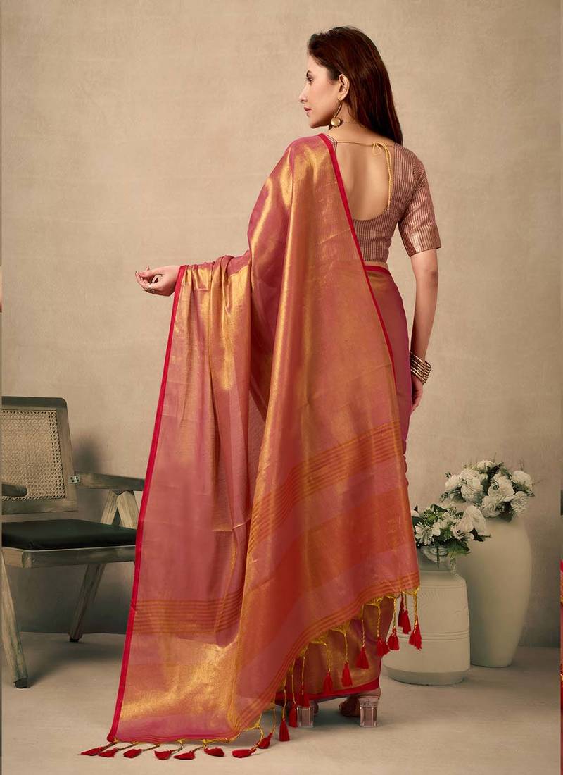 Margenta contrast weave pallu tissue silk blend saree with lining blouse